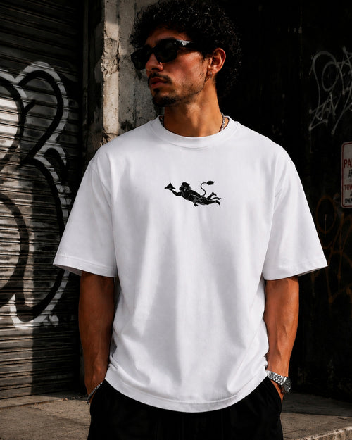 Can't Stop oversized tee front